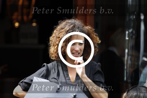 Amsterdam 10 mei 2011
Katja schuurman op terras bij van Dam.
Peter Smulders bv