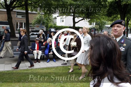 Amsterdam 26 mei 2011
Koningin Beatrix opent expositie van kunst op de apollolaan. Jan Cremer begeleidt haar.
Peter Smulders bv
