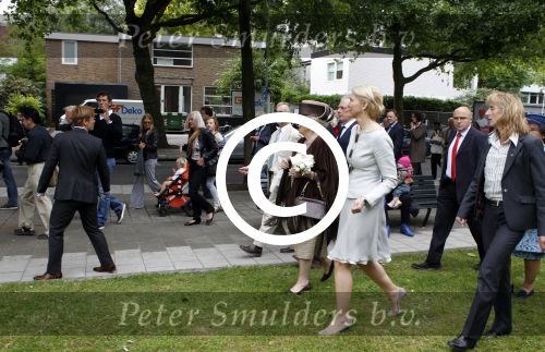 Amsterdam 26 mei 2011
Koningin Beatrix opent expositie van kunst op de apollolaan. Jan Cremer begeleidt haar.
Peter Smulders bv