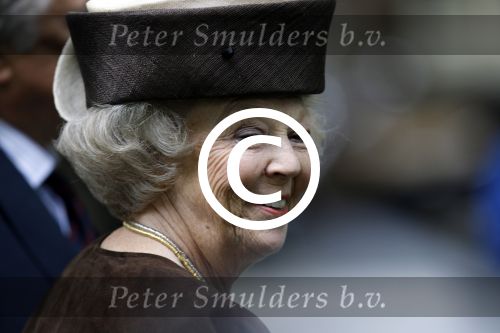 Amsterdam 26 mei 2011
Koningin Beatrix opent expositie van kunst op de apollolaan. Jan Cremer begeleidt haar.
Peter Smulders bv