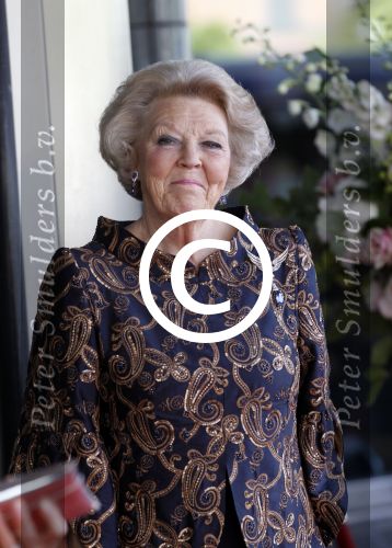 Amsterdam 27 mei 2011
Verjaardagsfeest prinses Maxima vanwege haar 40e verjaardag in het concertgebouw. Aanwezig oa Prins Willem Alexander Koningin Beatrix Prinses Irene Prinses Christina Margriet Pieter v Vollenhoven Prins Friso en mabel Wisse Smit Prins Constantijn en Prinses laurentien Prins Maurits en Marilenen Prins Bernhard en Annette Prins Floris en Aimee  Prins Pieter Christiaan en Anita alsmede haar ouders Jorge Zorrequieta en moder en broer Martin.
Peter Smulders bv