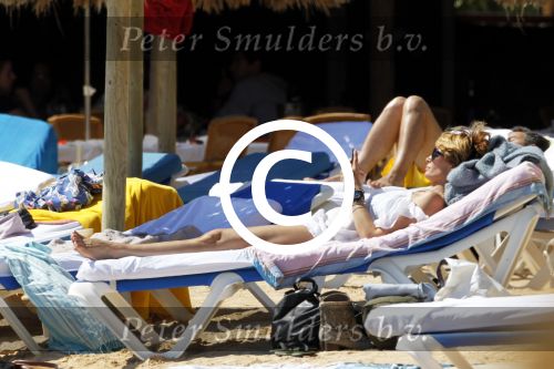 ibiza 5 mei 2011
Marco Borsato met zijn vrouw Leontine en kinderen Jada Senna en Luca op vakantie op ibiza . Ook de aupair is mee.
Peter Smulders bv