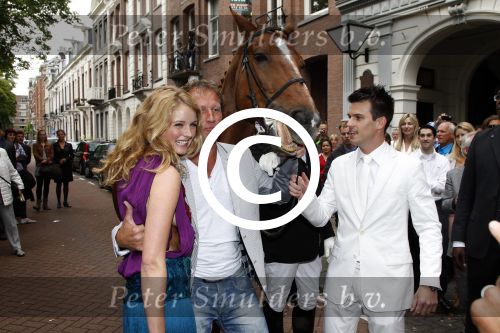 Amsterdam, 5 Juni 2011
Premiere Penny\'s Shadow van regisseur Steven de Jong
Levi v Kempen en Liza Sips en Steven de Jong
Foto Peter Smulders BV