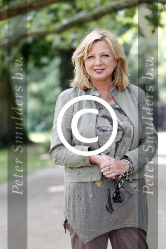 Amsterdam 10 mei 2011
Loretta Schrijver in het vondelpark.
Peter Smulders bv