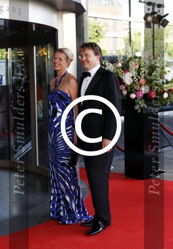 Amsterdam 27 mei 2011
Verjaardagsfeest prinses Maxima vanwege haar 40e verjaardag in het concertgebouw. Aanwezig oa Prins Willem Alexander Koningin Beatrix Prinses Irene Prinses Christina Margriet Pieter v Vollenhoven Prins Friso en mabel Wisse Smit Prins Constantijn en Prinses laurentien Prins Maurits en Marilenen Prins Bernhard en Annette Prins Floris en Aimee  Prins Pieter Christiaan en Anita alsmede haar ouders Jorge Zorrequieta en moder en broer Martin.
Peter Smulders bv