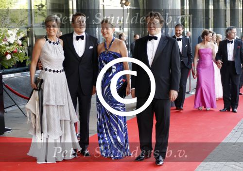 Amsterdam 27 mei 2011
Verjaardagsfeest prinses Maxima vanwege haar 40e verjaardag in het concertgebouw. Aanwezig oa Prins Willem Alexander Koningin Beatrix Prinses Irene Prinses Christina Margriet Pieter v Vollenhoven Prins Friso en mabel Wisse Smit Prins Constantijn en Prinses laurentien Prins Maurits en Marilenen Prins Bernhard en Annette Prins Floris en Aimee  Prins Pieter Christiaan en Anita alsmede haar ouders Jorge Zorrequieta en moder en broer Martin.
Peter Smulders bv