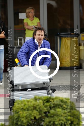Ibiza 1 en 2 juni 2001
Diversen Bn ers vieren vakantie op ibiza. Marco Borsato met dochter Jada
Peter Smulders bv