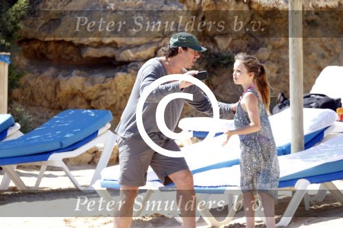 ibiza 5 mei 2011
Marco Borsato met zijn vrouw Leontine en kinderen Jada Senna en Luca op vakantie op ibiza . Ook de aupair is mee.
Peter Smulders bv