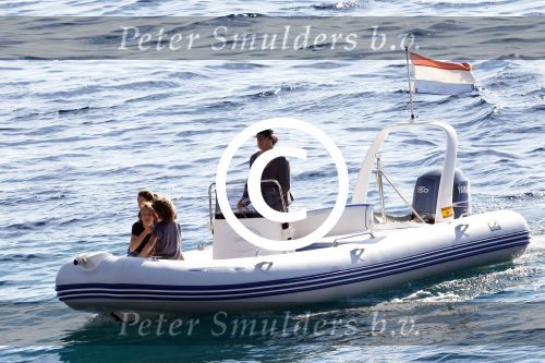 ibiza 5 mei 2011
Marco Borsato met zijn vrouw Leontine en kinderen Jada Senna en Luca op vakantie op ibiza . Ook de aupair is mee.
Peter Smulders bv