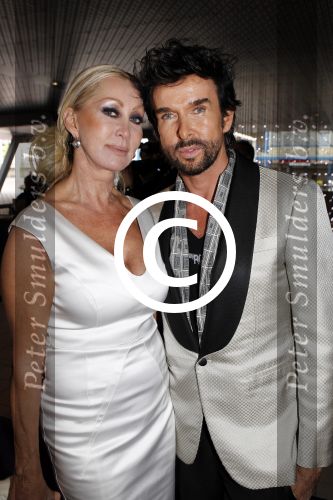 Amsterdam 15 mei 2011
Uitreiking coiffure awards in de RAI. Mari v d Ven met beste vriendin
Peter Smulders bv