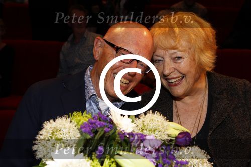 Hilversum 18 mei 2011
Presentatie dvd Oebele bij beeld en geluid met oa aanwezig Willem Nijholt Wieteke v Dort Marjan Berk Han Peekel en Joop Stokkermans
Peter Smulders bv