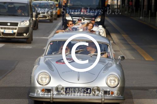 Brescia Mille Miglia 2011
Mark Wegh met zijn vrouw Charlotte Wegh
Foto Peter Smulders BV