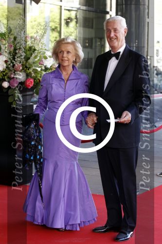 Amsterdam 27 mei 2011
Verjaardagsfeest prinses Maxima vanwege haar 40e verjaardag in het concertgebouw. Aanwezig oa Prins Willem Alexander Koningin Beatrix Prinses Irene Prinses Christina Margriet Pieter v Vollenhoven Prins Friso en mabel Wisse Smit Prins Constantijn en Prinses laurentien Prins Maurits en Marilenen Prins Bernhard en Annette Prins Floris en Aimee  Prins Pieter Christiaan en Anita alsmede haar ouders Jorge Zorrequieta en moder en broer Martin. Martin Schroder met vrouw
Peter Smulders bv
