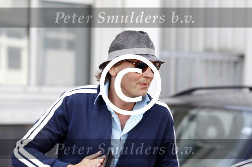 Amsterdam 25 mei 2011
Matthijs v Nieuwkerk krijgt de Nipkov schijf voor DWDD en Alie B de aanmoedigingsprijs voor op volle toeren met Ali B.
Peter Smulders bv