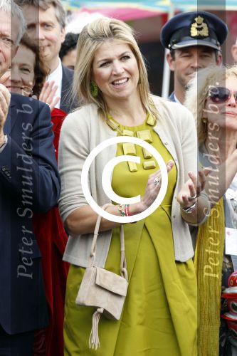 Almere 8 juni 2011
Prinses Maxima opent het klokhuis in Almere.
Peter Smulders bv