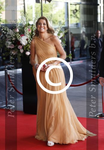 Amsterdam 27 mei 2011
Verjaardagsfeest prinses Maxima vanwege haar 40e verjaardag in het concertgebouw. Aanwezig oa Prins Willem Alexander Koningin Beatrix Prinses Irene Prinses Christina Margriet Pieter v Vollenhoven Prins Friso en mabel Wisse Smit Prins Constantijn en Prinses laurentien Prins Maurits en Marilenen Prins Bernhard en Annette Prins Floris en Aimee  Prins Pieter Christiaan en Anita alsmede haar ouders Jorge Zorrequieta en moder en broer Martin.
Peter Smulders bv