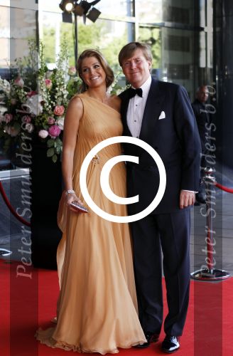 Amsterdam 27 mei 2011
Verjaardagsfeest prinses Maxima vanwege haar 40e verjaardag in het concertgebouw. Aanwezig oa Prins Willem Alexander Koningin Beatrix Prinses Irene Prinses Christina Margriet Pieter v Vollenhoven Prins Friso en mabel Wisse Smit Prins Constantijn en Prinses laurentien Prins Maurits en Marilenen Prins Bernhard en Annette Prins Floris en Aimee  Prins Pieter Christiaan en Anita alsmede haar ouders Jorge Zorrequieta en moder en broer Martin.
Peter Smulders bv