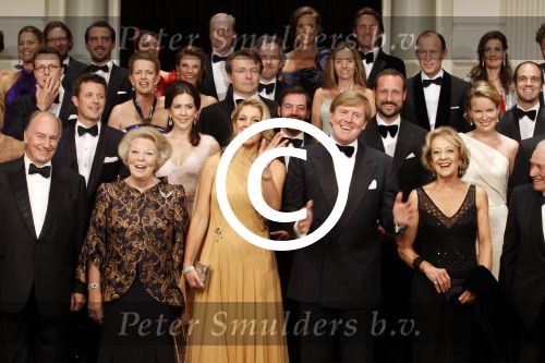 Amsterdam 27 mei 2011
Verjaardagsfeest prinses Maxima vanwege haar 40e verjaardag in het concertgebouw. Aanwezig oa Prins Willem Alexander Koningin Beatrix Prinses Irene Prinses Christina Margriet Pieter v Vollenhoven Prins Friso en mabel Wisse Smit Prins Constantijn en Prinses laurentien Prins Maurits en Marilenen Prins Bernhard en Annette Prins Floris en Aimee  Prins Pieter Christiaan en Anita alsmede haar ouders Jorge Zorrequieta en moder en broer Martin.
Peter Smulders bv