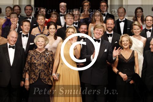 Amsterdam 27 mei 2011
Verjaardagsfeest prinses Maxima vanwege haar 40e verjaardag in het concertgebouw. Aanwezig oa Prins Willem Alexander Koningin Beatrix Prinses Irene Prinses Christina Margriet Pieter v Vollenhoven Prins Friso en mabel Wisse Smit Prins Constantijn en Prinses laurentien Prins Maurits en Marilenen Prins Bernhard en Annette Prins Floris en Aimee  Prins Pieter Christiaan en Anita alsmede haar ouders Jorge Zorrequieta en moder en broer Martin.
Peter Smulders bv