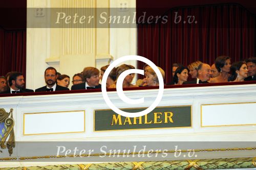 Amsterdam 27 mei 2011
Verjaardagsfeest prinses Maxima vanwege haar 40e verjaardag in het concertgebouw. Aanwezig oa Prins Willem Alexander Koningin Beatrix Prinses Irene Prinses Christina Margriet Pieter v Vollenhoven Prins Friso en mabel Wisse Smit Prins Constantijn en Prinses laurentien Prins Maurits en Marilenen Prins Bernhard en Annette Prins Floris en Aimee  Prins Pieter Christiaan en Anita alsmede haar ouders Jorge Zorrequieta en moder en broer Martin.
Peter Smulders bv