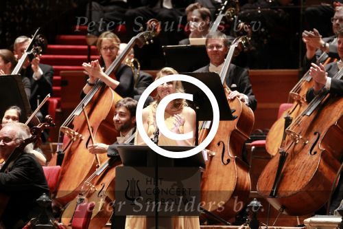 Amsterdam 27 mei 2011
Verjaardagsfeest prinses Maxima vanwege haar 40e verjaardag in het concertgebouw. Aanwezig oa Prins Willem Alexander Koningin Beatrix Prinses Irene Prinses Christina Margriet Pieter v Vollenhoven Prins Friso en mabel Wisse Smit Prins Constantijn en Prinses laurentien Prins Maurits en Marilenen Prins Bernhard en Annette Prins Floris en Aimee  Prins Pieter Christiaan en Anita alsmede haar ouders Jorge Zorrequieta en moder en broer Martin.
Peter Smulders bv