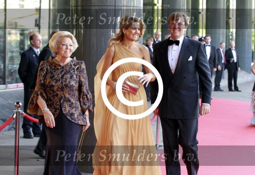 Amsterdam 27 mei 2011
Verjaardagsfeest prinses Maxima vanwege haar 40e verjaardag in het concertgebouw. Aanwezig oa Prins Willem Alexander Koningin Beatrix Prinses Irene Prinses Christina Margriet Pieter v Vollenhoven Prins Friso en mabel Wisse Smit Prins Constantijn en Prinses laurentien Prins Maurits en Marilenen Prins Bernhard en Annette Prins Floris en Aimee  Prins Pieter Christiaan en Anita alsmede haar ouders Jorge Zorrequieta en moder en broer Martin.
Peter Smulders bv