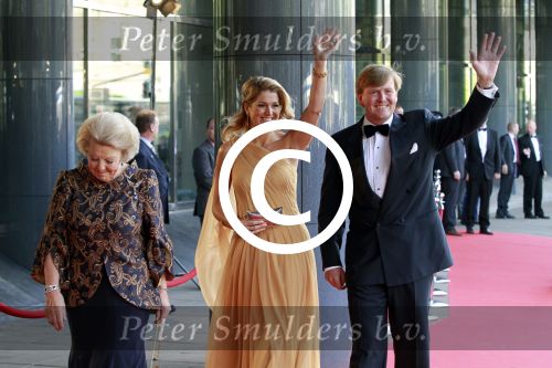 Amsterdam 27 mei 2011
Verjaardagsfeest prinses Maxima vanwege haar 40e verjaardag in het concertgebouw. Aanwezig oa Prins Willem Alexander Koningin Beatrix Prinses Irene Prinses Christina Margriet Pieter v Vollenhoven Prins Friso en mabel Wisse Smit Prins Constantijn en Prinses laurentien Prins Maurits en Marilenen Prins Bernhard en Annette Prins Floris en Aimee  Prins Pieter Christiaan en Anita alsmede haar ouders Jorge Zorrequieta en moder en broer Martin.
Peter Smulders bv