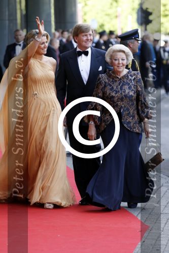 Amsterdam 27 mei 2011
Verjaardagsfeest prinses Maxima vanwege haar 40e verjaardag in het concertgebouw. Aanwezig oa Prins Willem Alexander Koningin Beatrix Prinses Irene Prinses Christina Margriet Pieter v Vollenhoven Prins Friso en mabel Wisse Smit Prins Constantijn en Prinses laurentien Prins Maurits en Marilenen Prins Bernhard en Annette Prins Floris en Aimee  Prins Pieter Christiaan en Anita alsmede haar ouders Jorge Zorrequieta en moder en broer Martin.
Peter Smulders bv