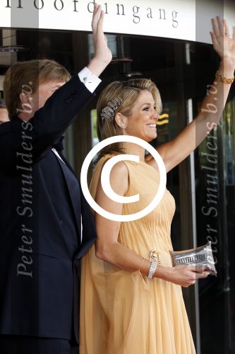 Amsterdam 27 mei 2011
Verjaardagsfeest prinses Maxima vanwege haar 40e verjaardag in het concertgebouw. Aanwezig oa Prins Willem Alexander Koningin Beatrix Prinses Irene Prinses Christina Margriet Pieter v Vollenhoven Prins Friso en mabel Wisse Smit Prins Constantijn en Prinses laurentien Prins Maurits en Marilenen Prins Bernhard en Annette Prins Floris en Aimee  Prins Pieter Christiaan en Anita alsmede haar ouders Jorge Zorrequieta en moder en broer Martin.
Peter Smulders bv