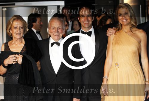 Amsterdam 27 mei 2011
Verjaardagsfeest prinses Maxima vanwege haar 40e verjaardag in het concertgebouw. Aanwezig oa Prins Willem Alexander Koningin Beatrix Prinses Irene Prinses Christina Margriet Pieter v Vollenhoven Prins Friso en mabel Wisse Smit Prins Constantijn en Prinses laurentien Prins Maurits en Marilenen Prins Bernhard en Annette Prins Floris en Aimee  Prins Pieter Christiaan en Anita alsmede haar ouders Jorge Zorrequieta en moder en broer Martin.
Peter Smulders bv