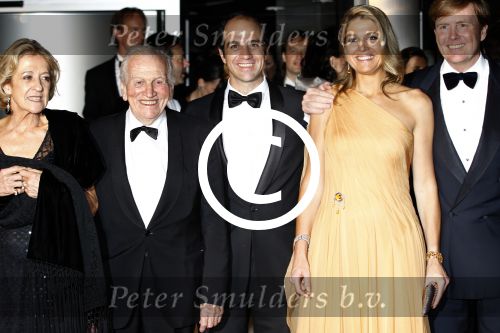 Amsterdam 27 mei 2011
Verjaardagsfeest prinses Maxima vanwege haar 40e verjaardag in het concertgebouw. Aanwezig oa Prins Willem Alexander Koningin Beatrix Prinses Irene Prinses Christina Margriet Pieter v Vollenhoven Prins Friso en mabel Wisse Smit Prins Constantijn en Prinses laurentien Prins Maurits en Marilenen Prins Bernhard en Annette Prins Floris en Aimee  Prins Pieter Christiaan en Anita alsmede haar ouders Jorge Zorrequieta en moder en broer Martin.
Peter Smulders bv