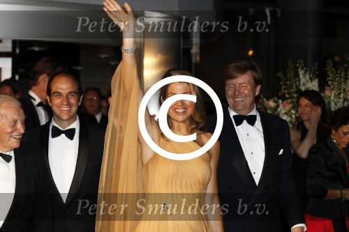 Amsterdam 27 mei 2011
Verjaardagsfeest prinses Maxima vanwege haar 40e verjaardag in het concertgebouw. Aanwezig oa Prins Willem Alexander Koningin Beatrix Prinses Irene Prinses Christina Margriet Pieter v Vollenhoven Prins Friso en mabel Wisse Smit Prins Constantijn en Prinses laurentien Prins Maurits en Marilenen Prins Bernhard en Annette Prins Floris en Aimee  Prins Pieter Christiaan en Anita alsmede haar ouders Jorge Zorrequieta en moder en broer Martin.
Peter Smulders bv