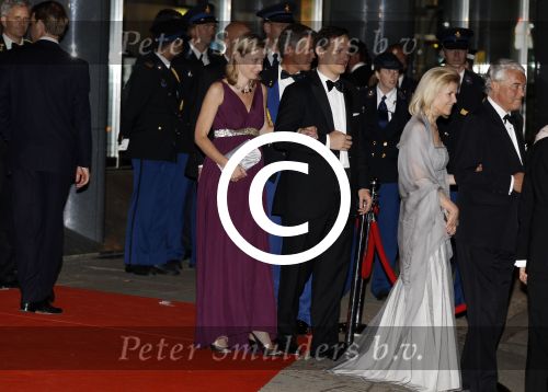 Amsterdam 27 mei 2011
Verjaardagsfeest prinses Maxima vanwege haar 40e verjaardag in het concertgebouw. Aanwezig oa Prins Willem Alexander Koningin Beatrix Prinses Irene Prinses Christina Margriet Pieter v Vollenhoven Prins Friso en mabel Wisse Smit Prins Constantijn en Prinses laurentien Prins Maurits en Marilenen Prins Bernhard en Annette Prins Floris en Aimee  Prins Pieter Christiaan en Anita alsmede haar ouders Jorge Zorrequieta en moder en broer Martin.
Peter Smulders bv
