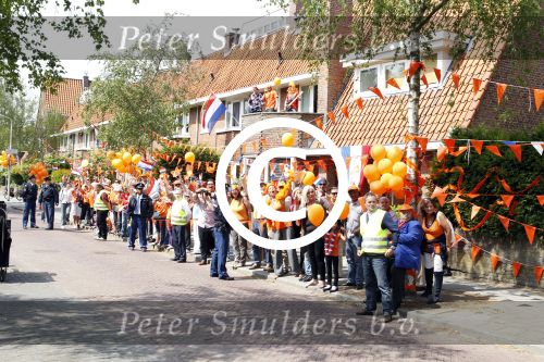 Amstelveen 6 mei 2011
Opnames tv serie over koningin Beatrix met in de hoofdrollen Willeke v Ammelrooy ( Beatrix) Bastiaan Ragas (Prins Willem Alexander) en Katja Herbers (Maxima).
Peter Smulders bv