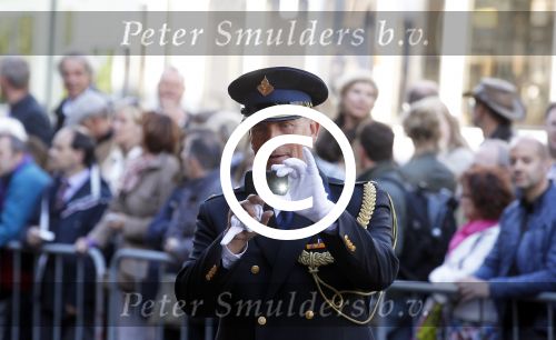 Amsterdam 27 mei 2011
Verjaardagsfeest prinses Maxima vanwege haar 40e verjaardag in het concertgebouw. Aanwezig oa Prins Willem Alexander Koningin Beatrix Prinses Irene Prinses Christina Margriet Pieter v Vollenhoven Prins Friso en mabel Wisse Smit Prins Constantijn en Prinses laurentien Prins Maurits en Marilenen Prins Bernhard en Annette Prins Floris en Aimee  Prins Pieter Christiaan en Anita alsmede haar ouders Jorge Zorrequieta en moder en broer Martin. politieagent maakt foto
Peter Smulders bv