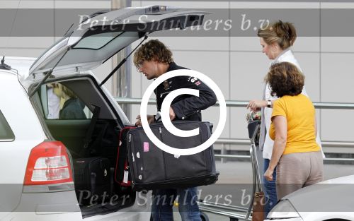 Ibiza 1 en 2 juni 2001
Diversen Bn ers vieren vakantie op ibiza. marco Borsato met zijn gezin en Prins Bernhard met gezin
Peter Smulders bv