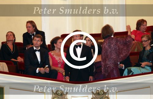 Amsterdam 27 mei 2011
Verjaardagsfeest prinses Maxima vanwege haar 40e verjaardag in het concertgebouw. Aanwezig oa Prins Willem Alexander Koningin Beatrix Prinses Irene Prinses Christina Margriet Pieter v Vollenhoven Prins Friso en mabel Wisse Smit Prins Constantijn en Prinses laurentien Prins Maurits en Marilenen Prins Bernhard en Annette Prins Floris en Aimee  Prins Pieter Christiaan en Anita alsmede haar ouders Jorge Zorrequieta en moder en broer Martin.
Peter Smulders bv