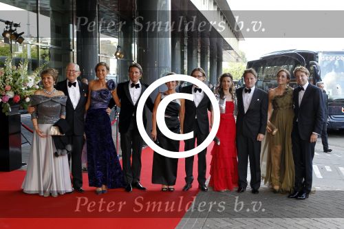 Amsterdam 27 mei 2011
Verjaardagsfeest prinses Maxima vanwege haar 40e verjaardag in het concertgebouw. Aanwezig oa Prins Willem Alexander Koningin Beatrix Prinses Irene Prinses Christina Margriet Pieter v Vollenhoven Prins Friso en mabel Wisse Smit Prins Constantijn en Prinses laurentien Prins Maurits en Marilenen Prins Bernhard en Annette Prins Floris en Aimee  Prins Pieter Christiaan en Anita alsmede haar ouders Jorge Zorrequieta en moder en broer Martin.
Peter Smulders bv