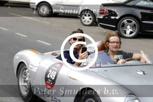 Brescia Mille Miglia 2011
Prins Maurits met zijn broer Prins Bernhard Jr.
Foto Peter Smulders BV
