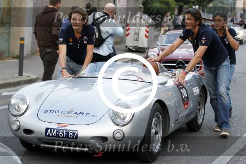 Brescia Mille Miglia 2011
Prins Maurits met zijn broer Prins Bernhard Jr.
Foto Peter Smulders BV