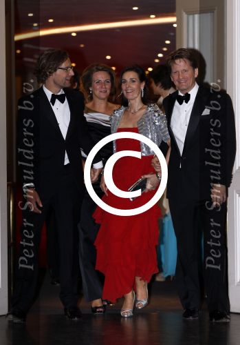 Amsterdam 27 mei 2011
Verjaardagsfeest prinses Maxima vanwege haar 40e verjaardag in het concertgebouw. Aanwezig oa Prins Willem Alexander Koningin Beatrix Prinses Irene Prinses Christina Margriet Pieter v Vollenhoven Prins Friso en mabel Wisse Smit Prins Constantijn en Prinses laurentien Prins Maurits en Marilenen Prins Bernhard en Annette Prins Floris en Aimee  Prins Pieter Christiaan en Anita alsmede haar ouders Jorge Zorrequieta en moder en broer Martin.
Peter Smulders bv
