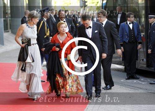 Amsterdam 27 mei 2011
Verjaardagsfeest prinses Maxima vanwege haar 40e verjaardag in het concertgebouw. Aanwezig oa Prins Willem Alexander Koningin Beatrix Prinses Irene Prinses Christina Margriet Pieter v Vollenhoven Prins Friso en mabel Wisse Smit Prins Constantijn en Prinses laurentien Prins Maurits en Marilenen Prins Bernhard en Annette Prins Floris en Aimee  Prins Pieter Christiaan en Anita alsmede haar ouders Jorge Zorrequieta en moder en broer Martin.
Peter Smulders bv