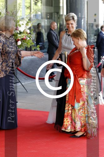 Amsterdam 27 mei 2011
Verjaardagsfeest prinses Maxima vanwege haar 40e verjaardag in het concertgebouw. Aanwezig oa Prins Willem Alexander Koningin Beatrix Prinses Irene Prinses Christina Margriet Pieter v Vollenhoven Prins Friso en mabel Wisse Smit Prins Constantijn en Prinses laurentien Prins Maurits en Marilenen Prins Bernhard en Annette Prins Floris en Aimee  Prins Pieter Christiaan en Anita alsmede haar ouders Jorge Zorrequieta en moder en broer Martin.
Peter Smulders bv