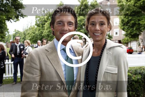 Amsterdam 26 mei 2011
Koningin Beatrix opent expositie van kunst op de apollolaan. Jan Cremer begeleidt haar. Prins Maurits en Prinses Marilene
Peter Smulders bv