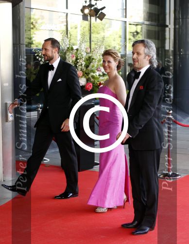 Amsterdam 27 mei 2011
Verjaardagsfeest prinses Maxima vanwege haar 40e verjaardag in het concertgebouw. Aanwezig oa Prins Willem Alexander Koningin Beatrix Prinses Irene Prinses Christina Margriet Pieter v Vollenhoven Prins Friso en mabel Wisse Smit Prins Constantijn en Prinses laurentien Prins Maurits en Marilenen Prins Bernhard en Annette Prins Floris en Aimee  Prins Pieter Christiaan en Anita alsmede haar ouders Jorge Zorrequieta en moder en broer Martin. prinses Martha Louise met man en broer Haakon
Peter Smulders bv
