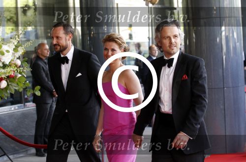 Amsterdam 27 mei 2011
Verjaardagsfeest prinses Maxima vanwege haar 40e verjaardag in het concertgebouw. Aanwezig oa Prins Willem Alexander Koningin Beatrix Prinses Irene Prinses Christina Margriet Pieter v Vollenhoven Prins Friso en mabel Wisse Smit Prins Constantijn en Prinses laurentien Prins Maurits en Marilenen Prins Bernhard en Annette Prins Floris en Aimee  Prins Pieter Christiaan en Anita alsmede haar ouders Jorge Zorrequieta en moder en broer Martin. prinses Martha Louise met man en broer Haakon
Peter Smulders bv