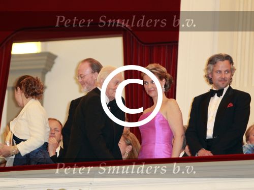 Amsterdam 27 mei 2011
Verjaardagsfeest prinses Maxima vanwege haar 40e verjaardag in het concertgebouw. Aanwezig oa Prins Willem Alexander Koningin Beatrix Prinses Irene Prinses Christina Margriet Pieter v Vollenhoven Prins Friso en mabel Wisse Smit Prins Constantijn en Prinses laurentien Prins Maurits en Marilenen Prins Bernhard en Annette Prins Floris en Aimee  Prins Pieter Christiaan en Anita alsmede haar ouders Jorge Zorrequieta en moder en broer Martin. prinses Martha Louise met man en broer Haakon
Peter Smulders bv