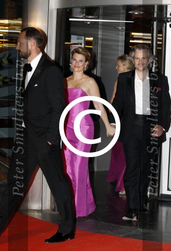 Amsterdam 27 mei 2011
Verjaardagsfeest prinses Maxima vanwege haar 40e verjaardag in het concertgebouw. Aanwezig oa Prins Willem Alexander Koningin Beatrix Prinses Irene Prinses Christina Margriet Pieter v Vollenhoven Prins Friso en mabel Wisse Smit Prins Constantijn en Prinses laurentien Prins Maurits en Marilenen Prins Bernhard en Annette Prins Floris en Aimee  Prins Pieter Christiaan en Anita alsmede haar ouders Jorge Zorrequieta en moder en broer Martin. prinses Martha Louise met man en broer Haakon
Peter Smulders bv