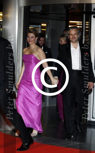 Amsterdam 27 mei 2011
Verjaardagsfeest prinses Maxima vanwege haar 40e verjaardag in het concertgebouw. Aanwezig oa Prins Willem Alexander Koningin Beatrix Prinses Irene Prinses Christina Margriet Pieter v Vollenhoven Prins Friso en mabel Wisse Smit Prins Constantijn en Prinses laurentien Prins Maurits en Marilenen Prins Bernhard en Annette Prins Floris en Aimee  Prins Pieter Christiaan en Anita alsmede haar ouders Jorge Zorrequieta en moder en broer Martin. prinses Martha Louise met man en broer Haakon
Peter Smulders bv
