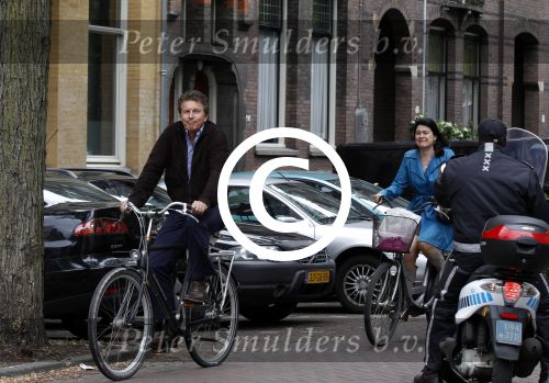 Amsterdam 19 mei 2011
Robert en Roos ten Brink op de fiets.
Peter Smulders bv